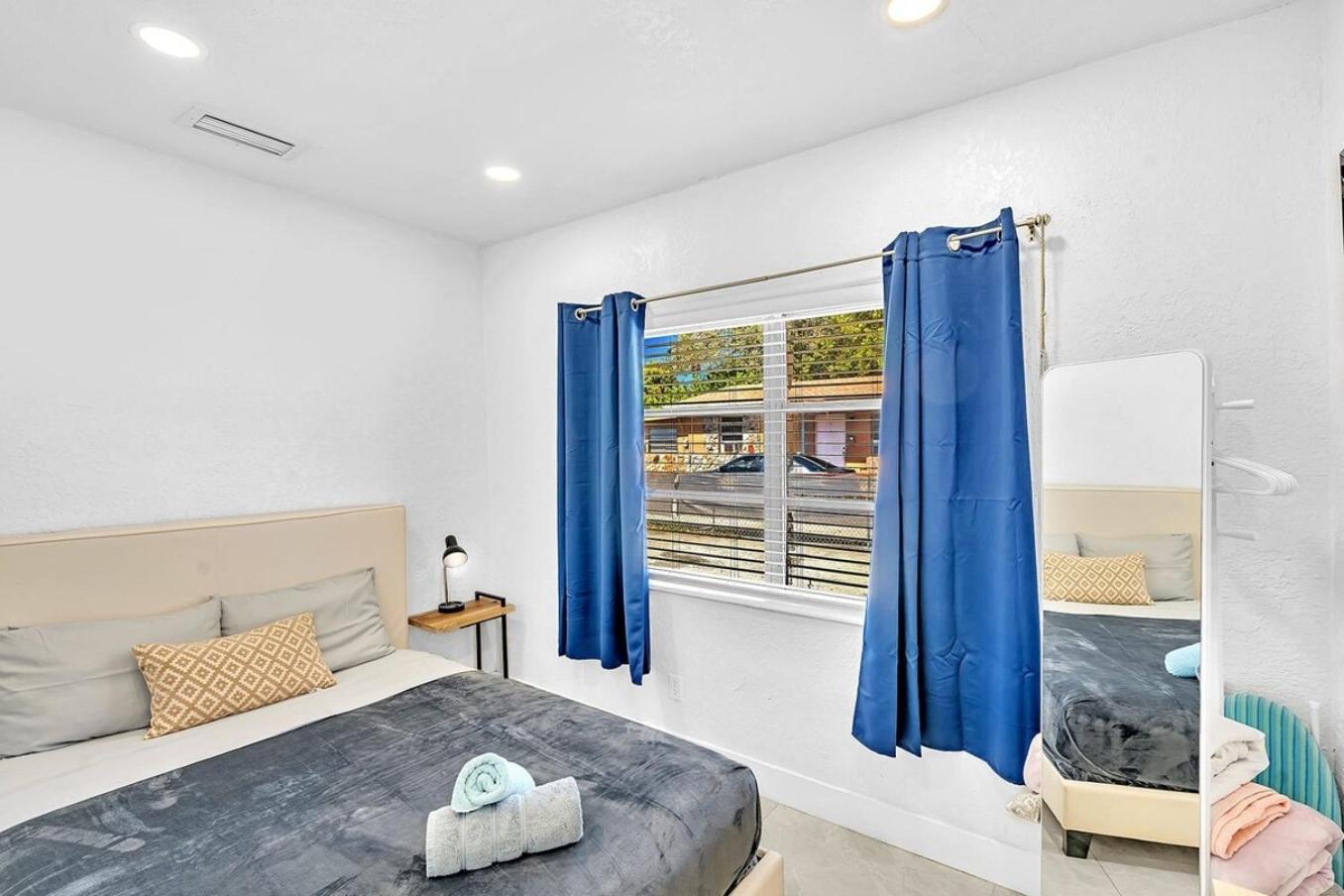 Boutique One Bdrm Close To Aventura Mall & Beach Hallandale Beach Bagian luar foto