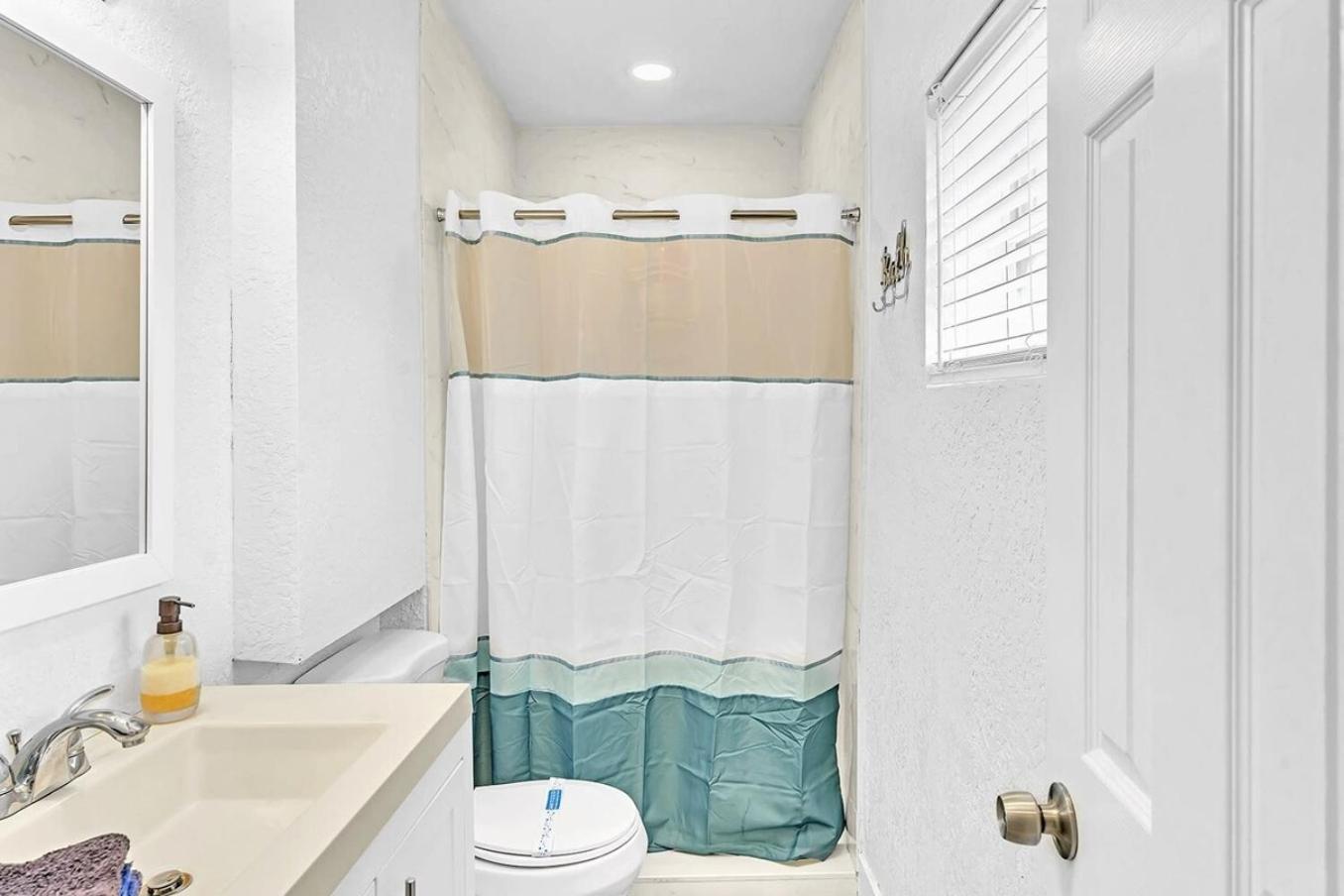 Boutique One Bdrm Close To Aventura Mall & Beach Hallandale Beach Bagian luar foto